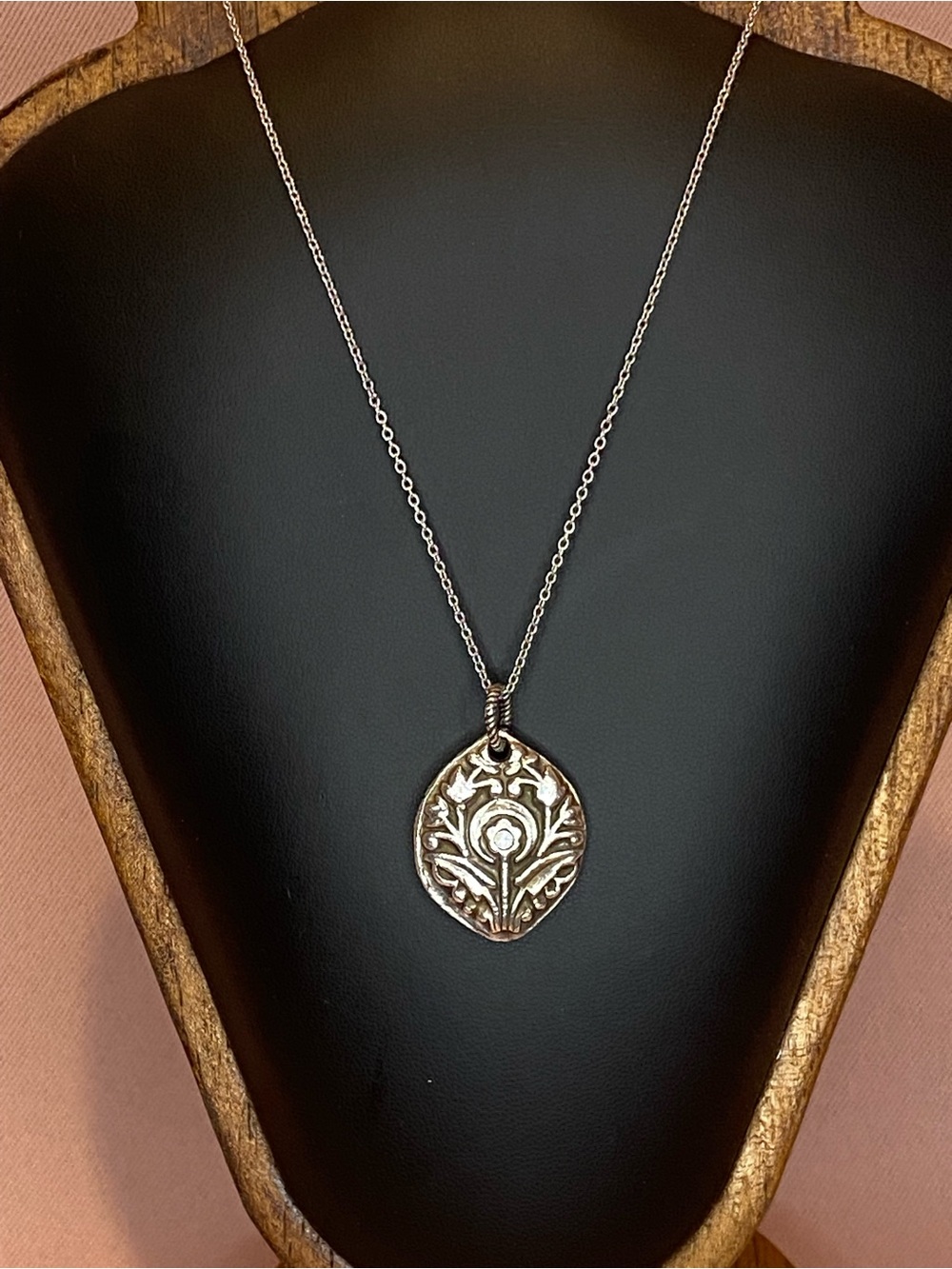 Artisan Sterling Silver Floral Filigree & Crystal  Pendant Necklace